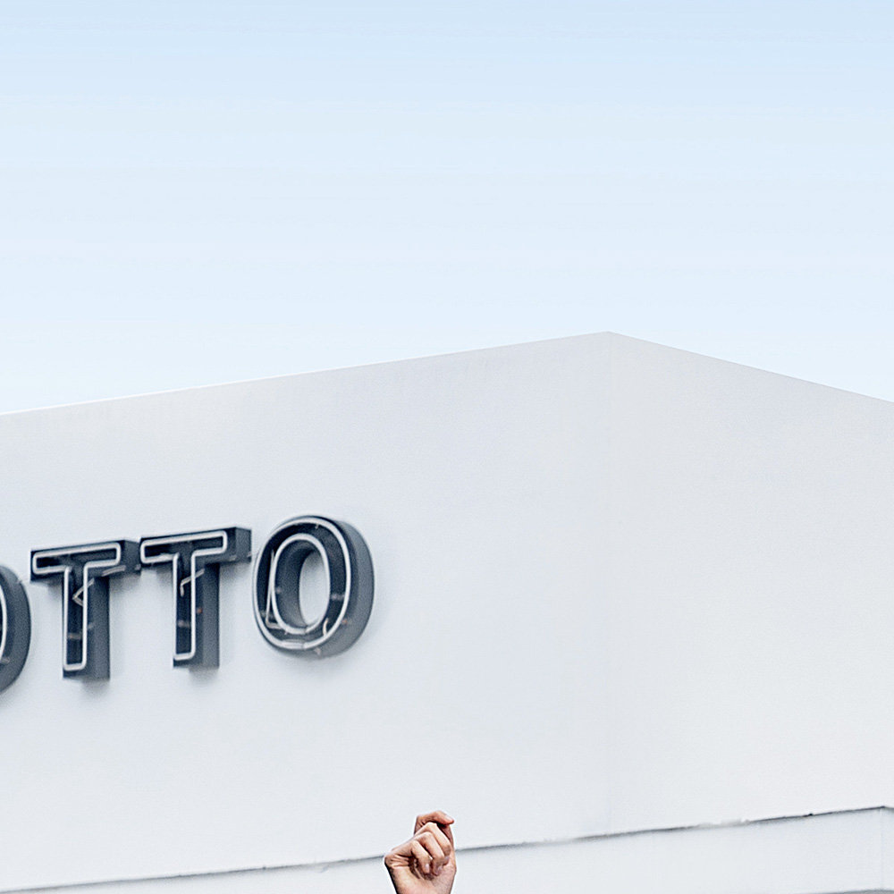 拥有各种技能的首次入住电动车啦！骑行过程中随时下达语音指令