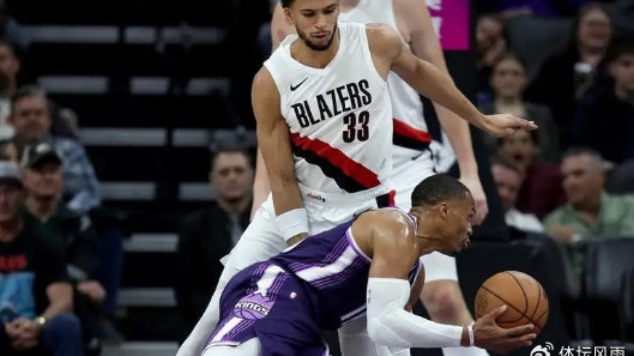 NBA常规赛，开拓者98-93国王