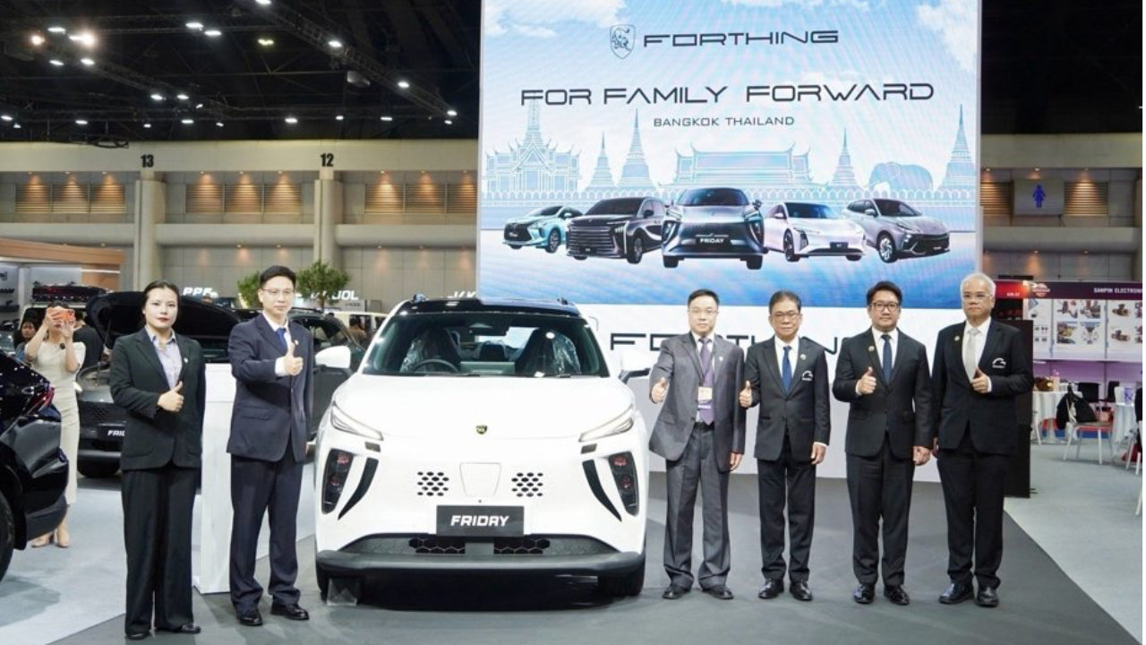 东风风行携FRIDAY和星海V9亮相曼谷车展