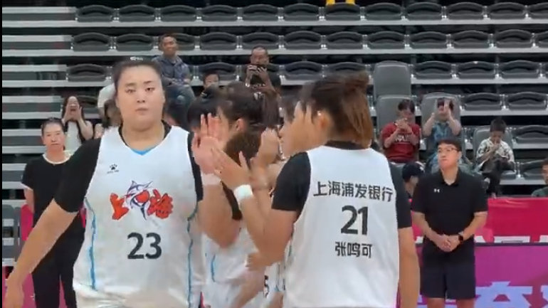 40+12后36+16！女博士勇冠三军无人可挡 五战146分能打动宫鲁鸣否？