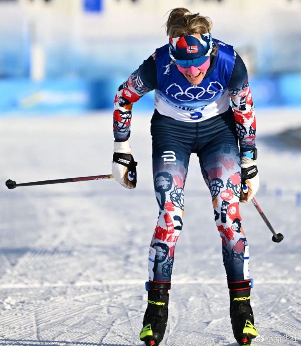 北京冬奥首金诞生!今晚,短道速滑队向中国首金冲击休闲区蓝鸢梦想 - Www.slyday.coM 北京冬奥首金诞生!今晚,短道速滑队向中国首金冲击休闲区蓝鸢梦想 - Www.slyday.coM