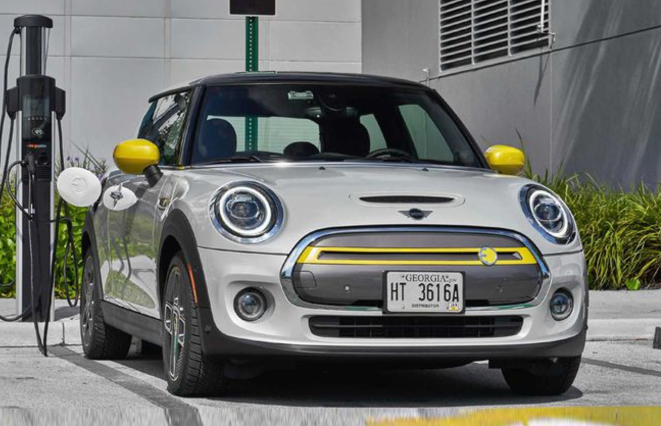 宝马mini2020款价格,迷你宝马2020新款报价 mini即将绝版?宝马计划2030年停售mini燃油版,品牌全面电动化