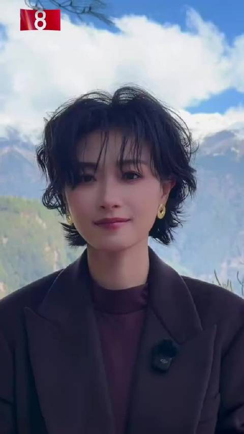 和演员 一起感受抗战时期中国女性的坚韧品质与力量，电视剧 正在CCTV-8热播