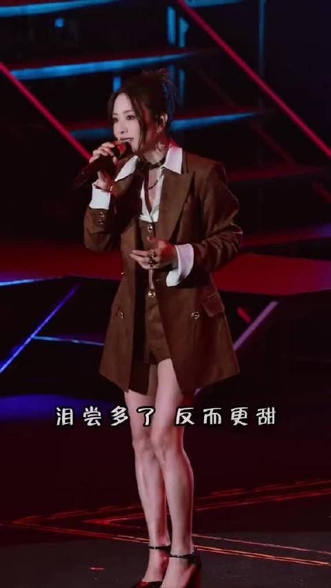 李慧珍演唱会惊艳全场，台风稳健获赞实力派