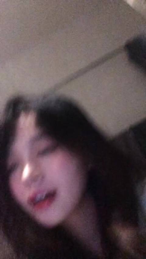 摩天轮的浪漫大概在于 无论在顶端还是低谷，都以你为中心