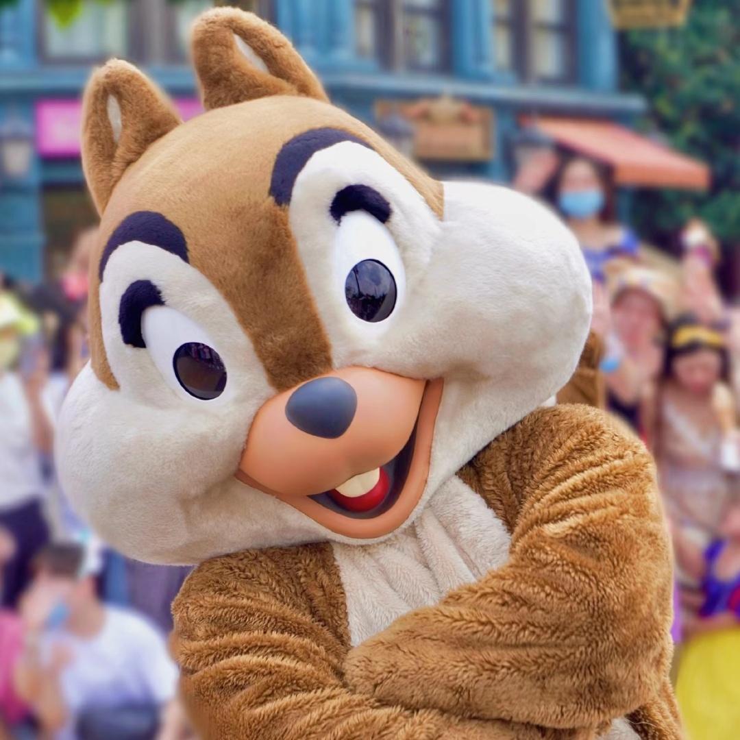 有25颗糖,如果给男孩每人发1颗,就多5颗,如果给女孩每人...