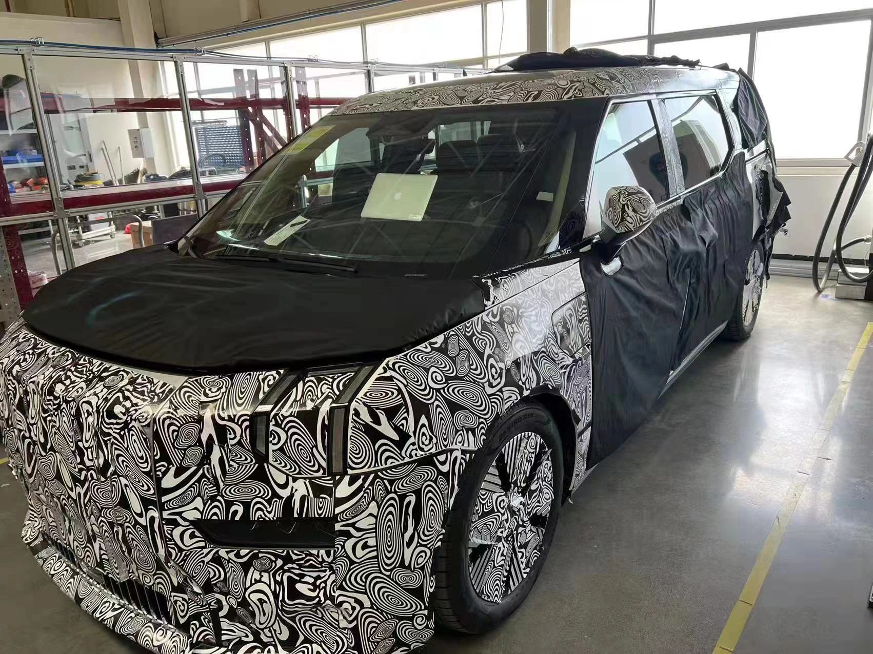 极氪MPV车型谍照，会不会有点小失望？