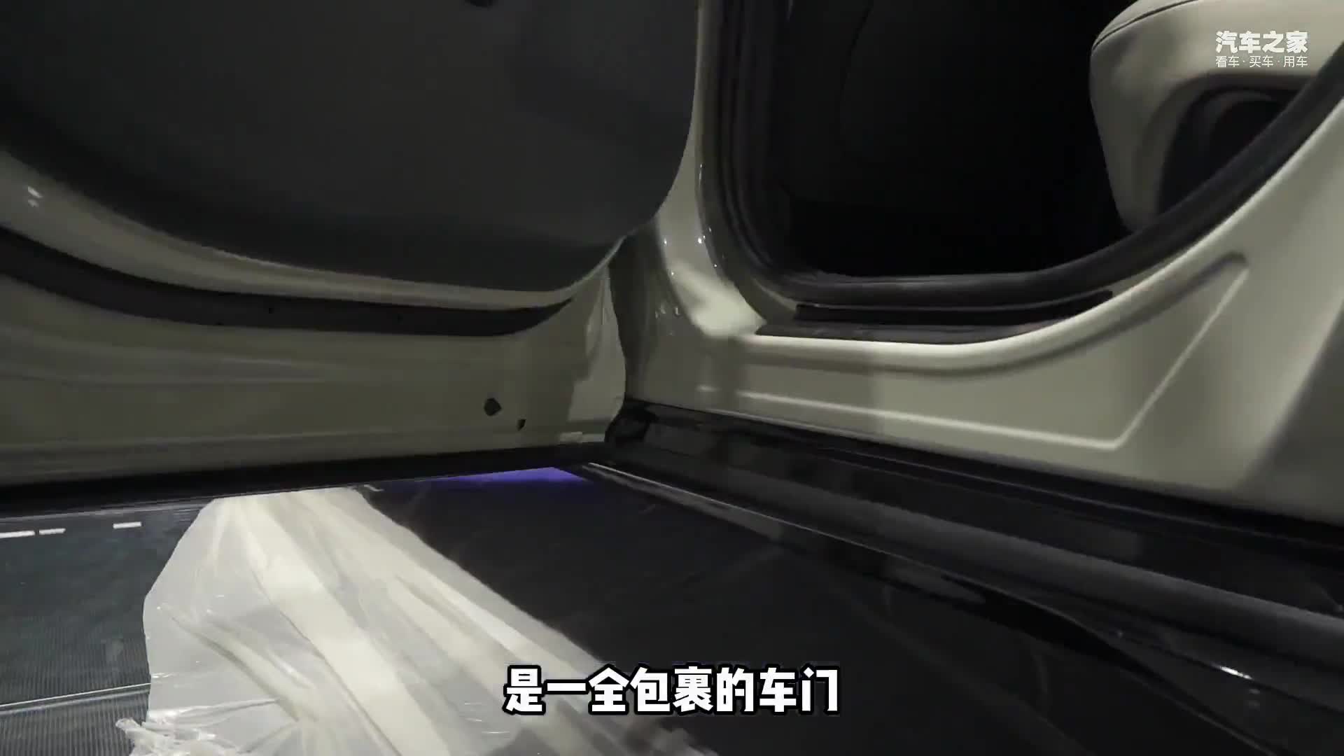零百加速3.5秒！续航里程600km，抢先探馆起亚EV6跨界SUV
