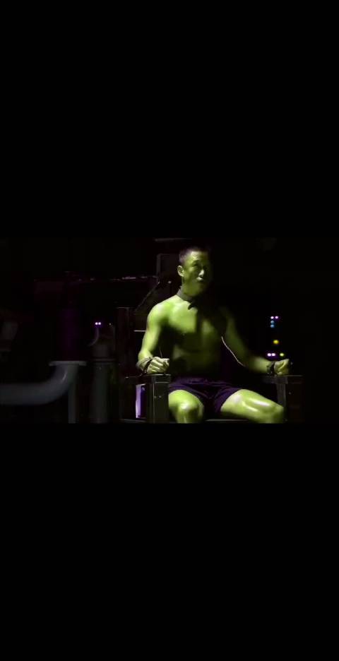 超绝肌肉线条 吴京 战狼 上热搜 型男