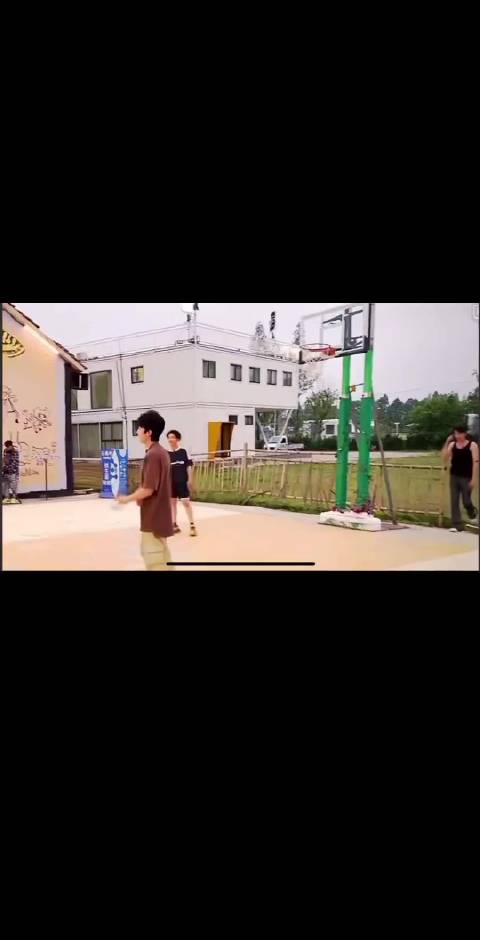 78配合好帅，小童反手接球