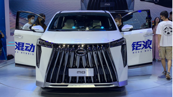 2022成都车展：广汽传祺全新一代M8首发亮相