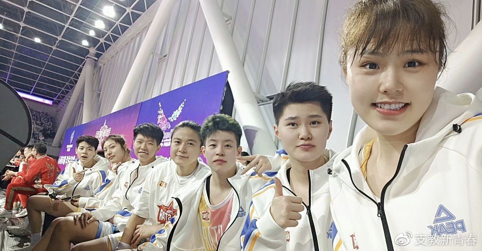 记者：“李梦队友”无缘WNBA，王思静在澳洲养伤！球迷：梦三加油