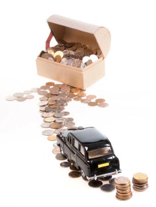 新能源车险落地“三电”纳入保障 车价25万以下保费只降不涨