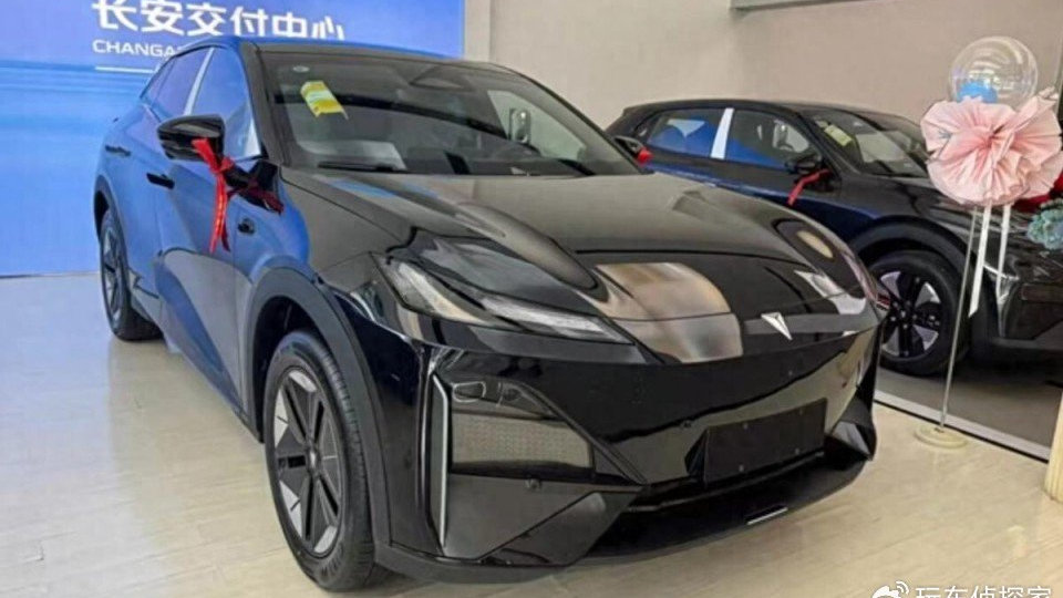 H5配置选装待考量，全新深蓝S07全系华为乾崑对比海狮06 EV谁更值