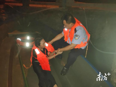 投票点赞!致敬2021年河源十大“最美基层民警”休闲区蓝鸢梦想 - Www.slyday.coM 投票点赞!致敬2021年河源十大“最美基层民警”休闲区蓝鸢梦想 - Www.slyday.coM