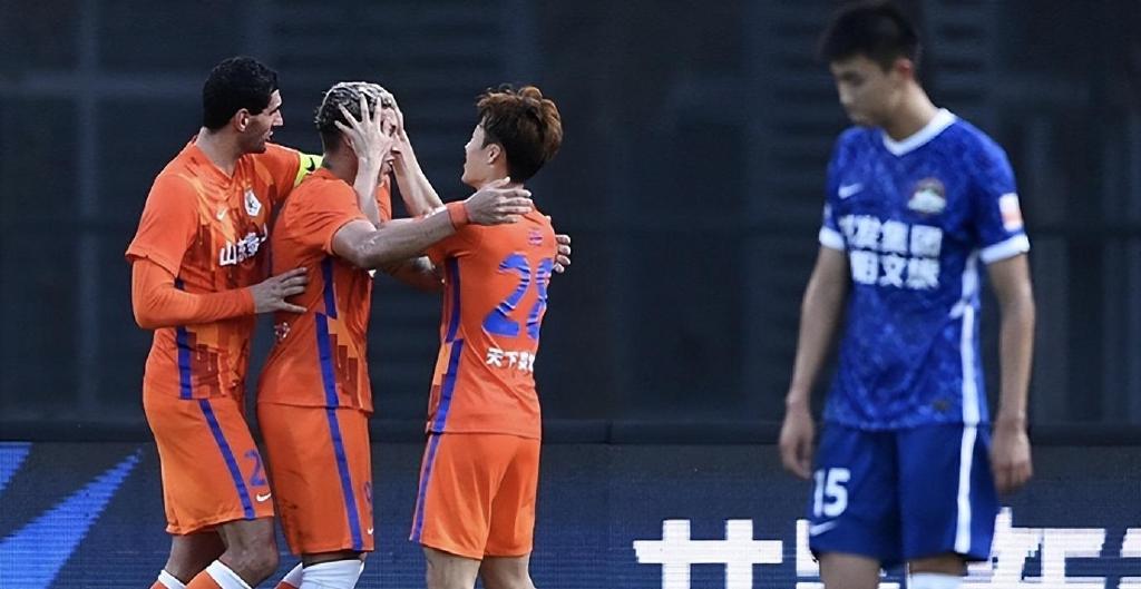 中场争夺成焦点 两队核心球员将展开直接对话