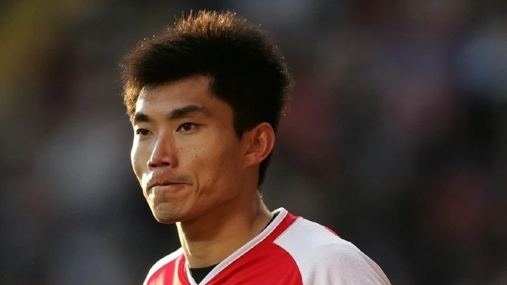 中国男足5位有卓越成绩的球星，郑智在列