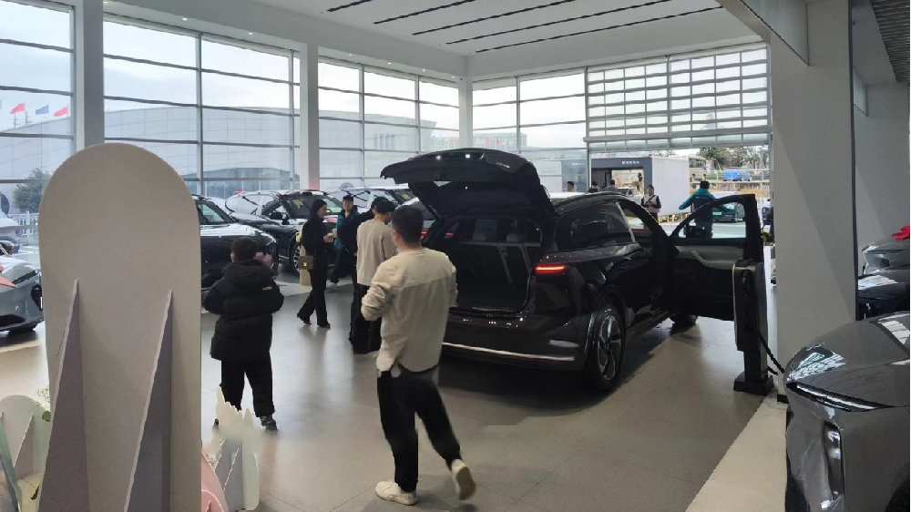 智能化能力持续迭代，蔚来2023款车型推出短期购车礼遇