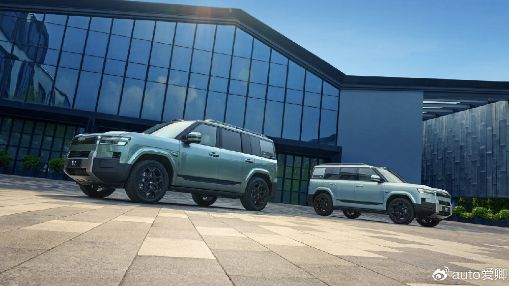 比亚迪“大五座天花板”方程豹钛7火爆上市，售价17.98万元起