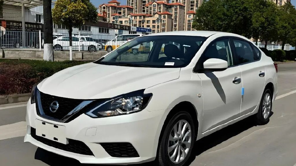 燃油A级车，轩逸领衔，朗逸卡罗拉跟降