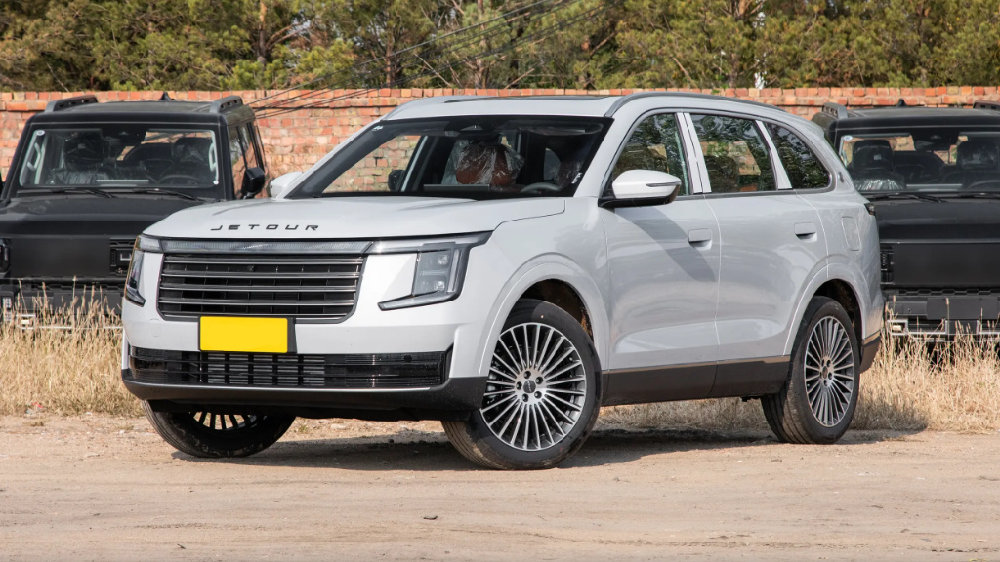 售9.99万起，5座/7座随便选，配CDC电磁悬架，试驾体验捷途X70L