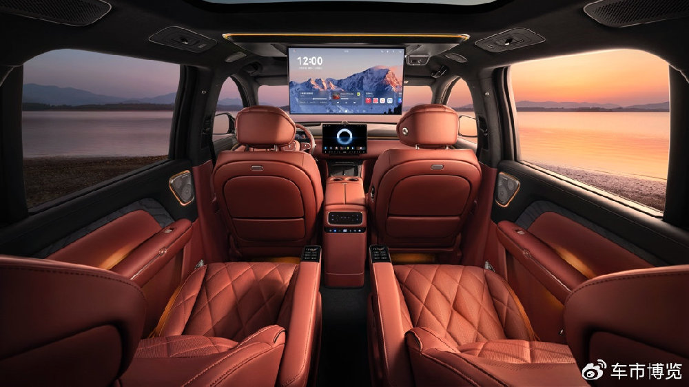 岚图泰山座舱亮相，详解山海环抱设计、超感AI座椅、全场景供电黑科技