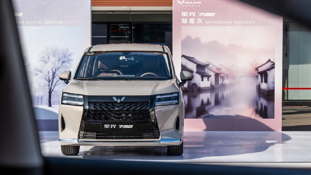 要说国民MPV还是得五菱，星光730上市7.3万元起