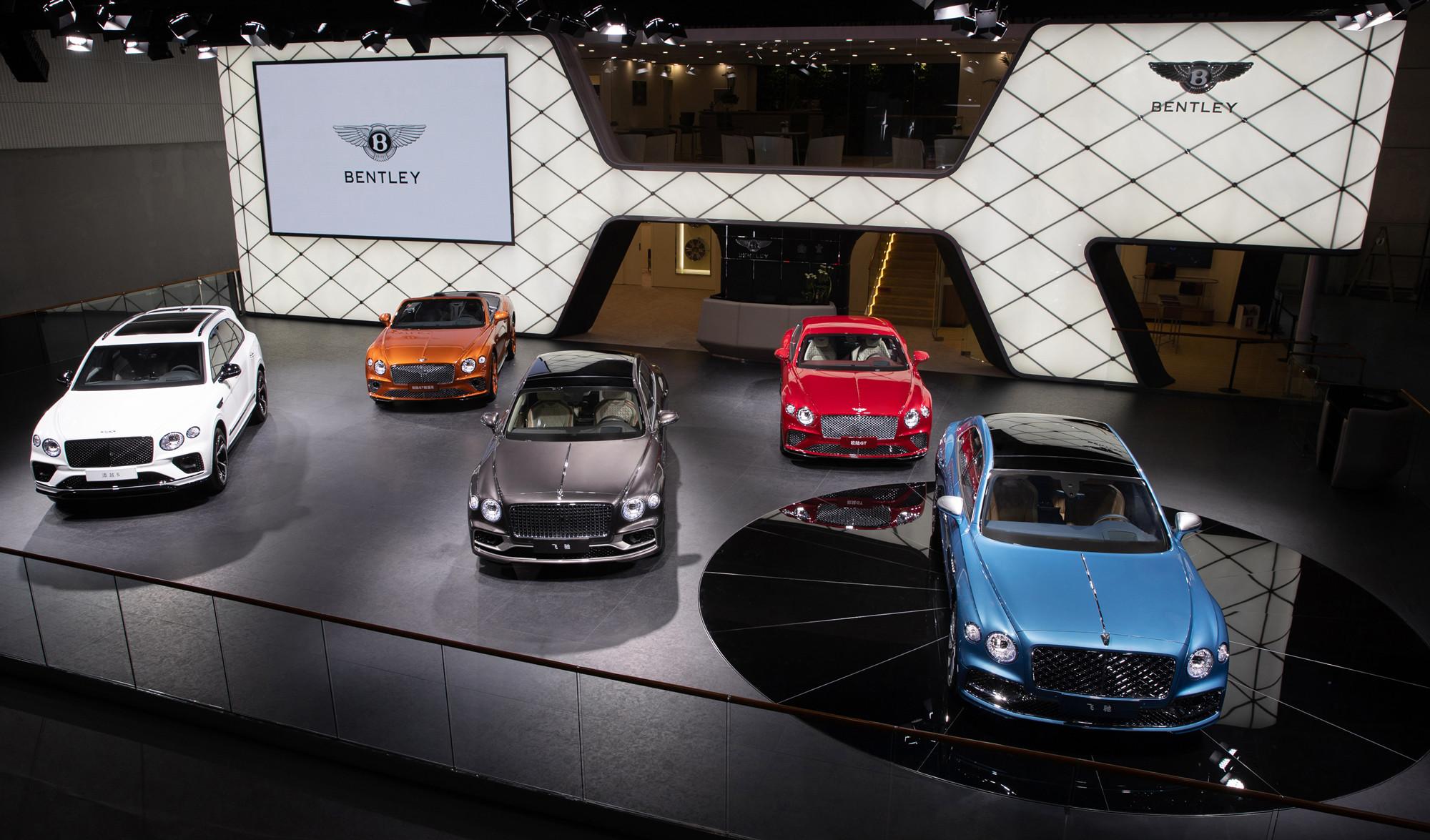 百万豪车也触电!宾利飞驰Mulliner与飞驰插电混动遨世版首发休闲区蓝鸢梦想 - Www.slyday.coM 百万豪车也触电!宾利飞驰Mulliner与飞驰插电混动遨世版首发休闲区蓝鸢梦想 - Www.slyday.coM