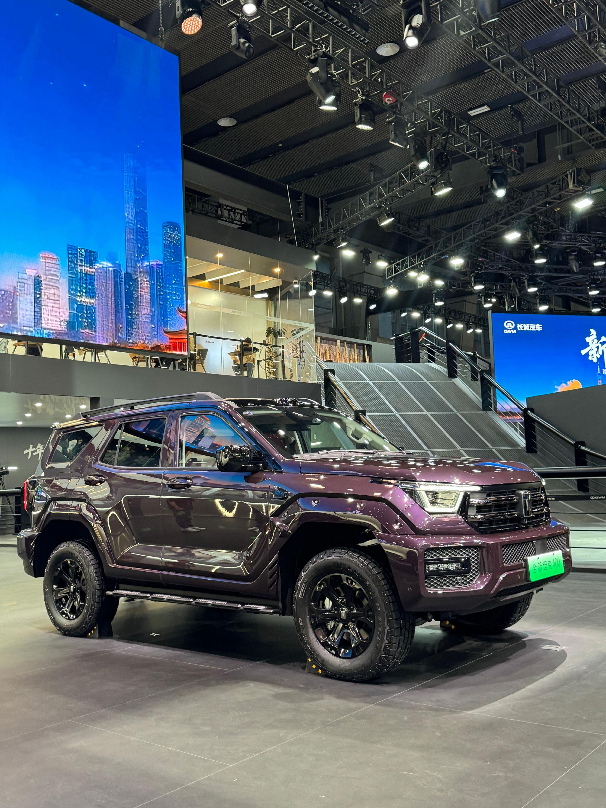 如果车展评一个官方车色最多的展台，长城肯定榜上有名
