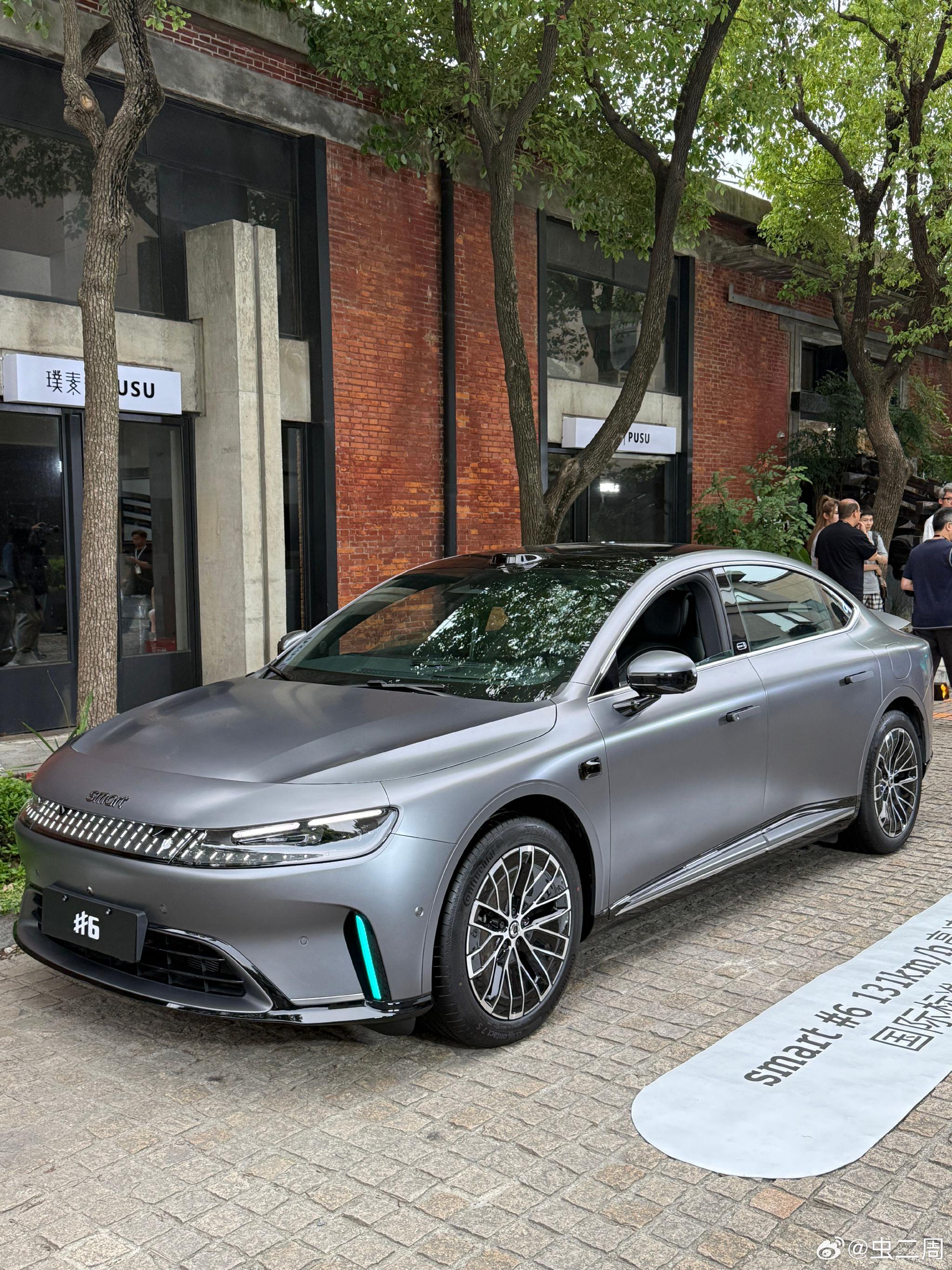 全新smart精灵6号上海上市，实车颜值高空间宽敞