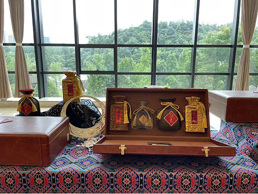 2022酒鬼酒股东大会见闻——值得期待的2024休闲区蓝鸢梦想 - Www.slyday.coM 2022酒鬼酒股东大会见闻——值得期待的2024休闲区蓝鸢梦想 - Www.slyday.coM