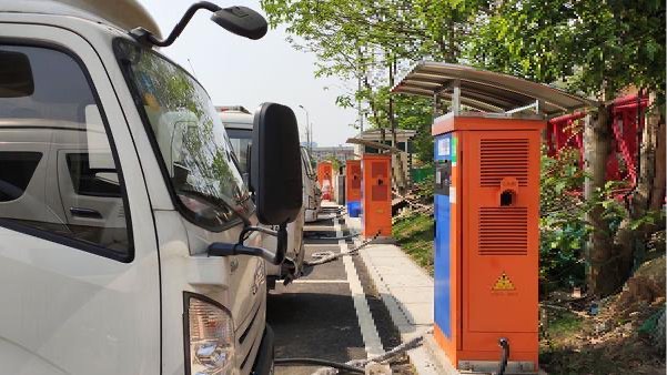 即便湖北大雪高速再堵车，新能源车也是未来发展的方向