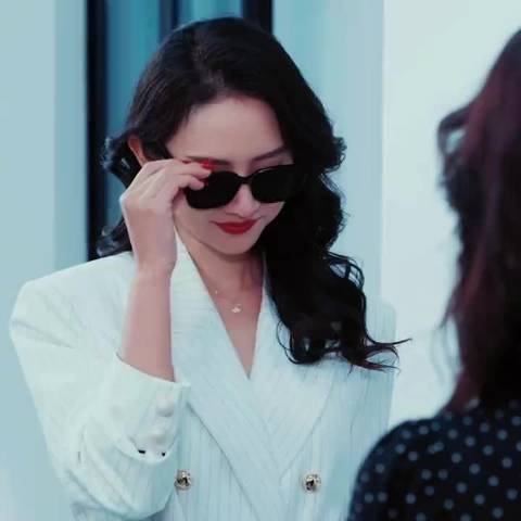 我很正经的 新摩登时代  孙艺燃 黄浩雯 新摩登时代诠释90年代奋斗史 2026果子春节档