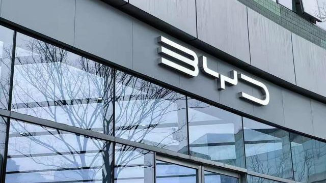 格局打开！比亚迪回应争议，相关专利将向所有同行分享