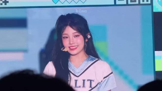 好想跟你表白~ ︎hime_moka__ ILLIT 李沅禧 IROHA 萧亚轩 翻跳