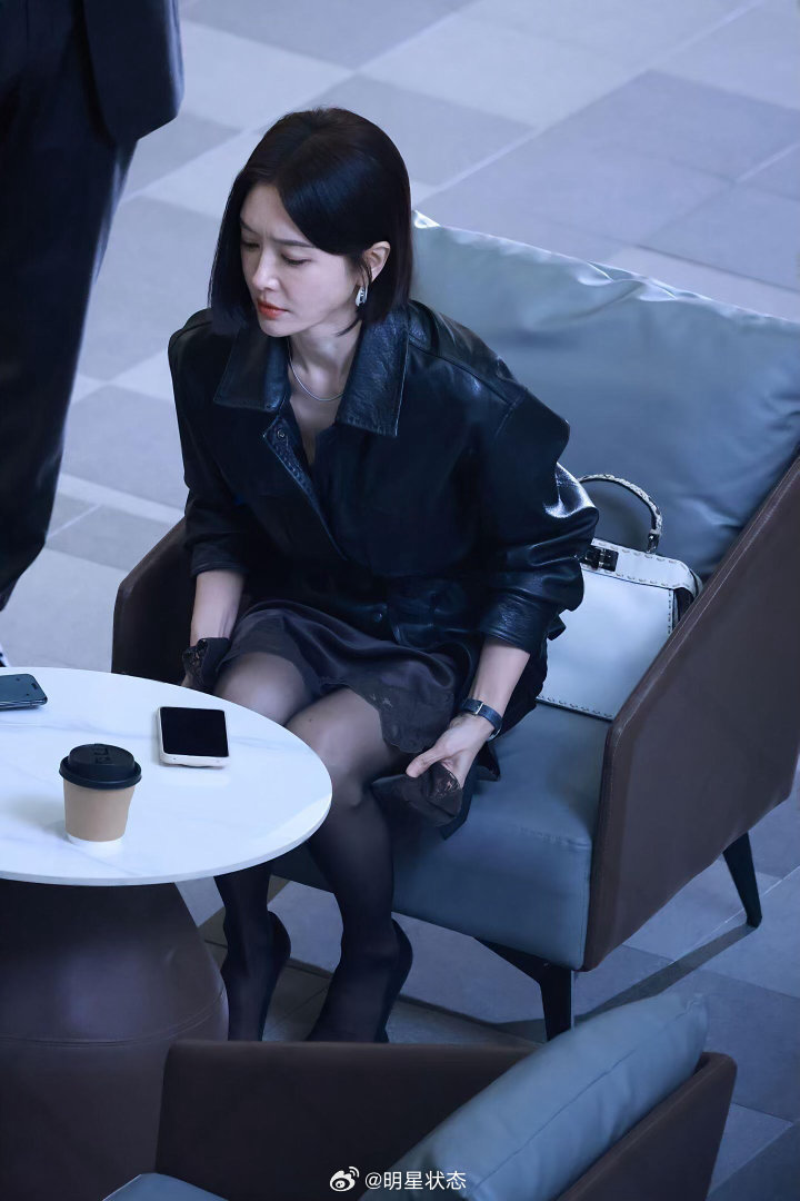 秦岚黑丝好迷人
