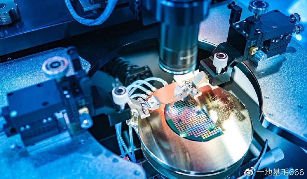 国内做三代试管多少钱(基金观点|杨锐文答疑:半导体波动加剧,投资空间怎么看?)