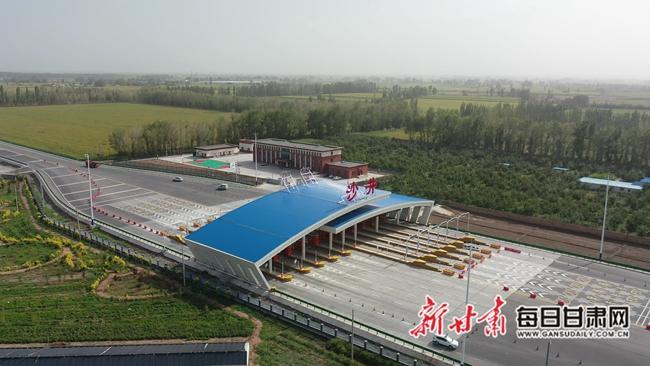 今天,张掖市两条一级公路正式通车40分钟前69标签:(0)|原标题:2022