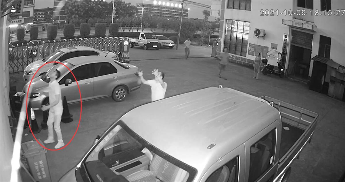 徒手接住4楼坠落男童的江西男子鼻梁骨折,他爷爷是抗美援朝志愿军休闲区蓝鸢梦想 - Www.slyday.coM 徒手接住4楼坠落男童的江西男子鼻梁骨折,他爷爷是抗美援朝志愿军休闲区蓝鸢梦想 - Www.slyday.coM