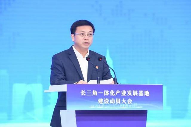 长三角观察曹路宝任苏州市委书记,“70后”博士对一体化发展有什么新探索休闲区蓝鸢梦想 - Www.slyday.coM 长三角观察曹路宝任苏州市委书记,“70后”博士对一体化发展有什么新探索休闲区蓝鸢梦想 - Www.slyday.coM