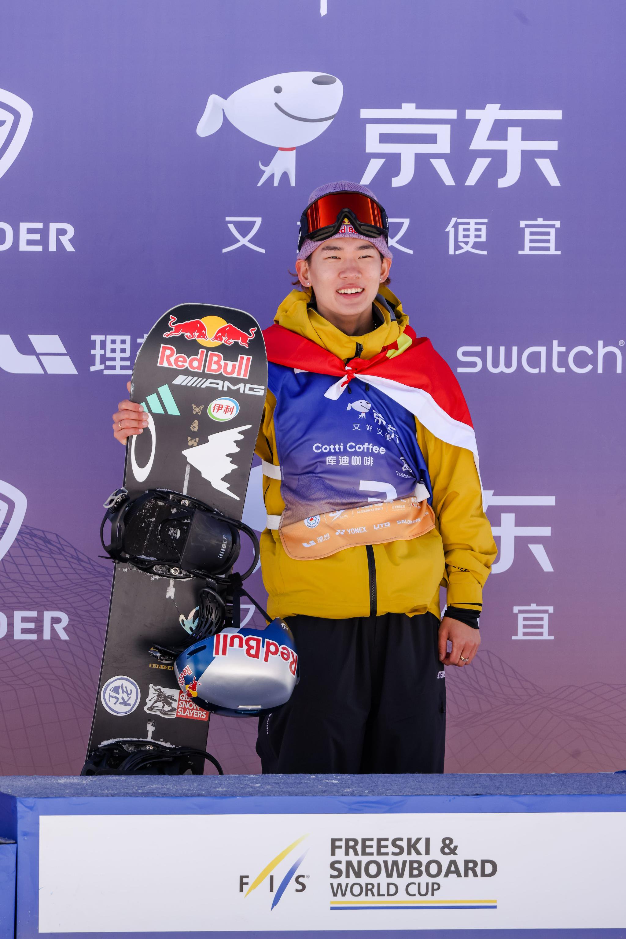 苏翊鸣连夺单板滑雪大跳台世界杯云顶首钢两站冠军