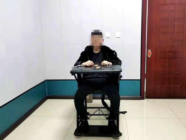 扎兰屯市公安局历时27小时破获一起电信诈骗案件休闲区蓝鸢梦想 - Www.slyday.coM 扎兰屯市公安局历时27小时破获一起电信诈骗案件休闲区蓝鸢梦想 - Www.slyday.coM