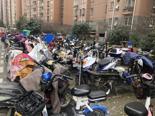 蹊跷!合肥一小区多辆电动车被烧毁 同一地点曾发生过火灾休闲区蓝鸢梦想 - Www.slyday.coM 蹊跷!合肥一小区多辆电动车被烧毁 同一地点曾发生过火灾休闲区蓝鸢梦想 - Www.slyday.coM