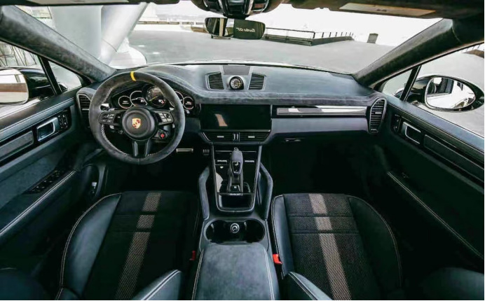 新一代路虎揽胜运动版 PK 宝马X5和卡宴