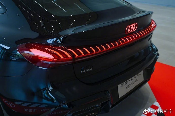 上汽奥迪A5L Sportback 26万起搭载华为乾崑智驾系统