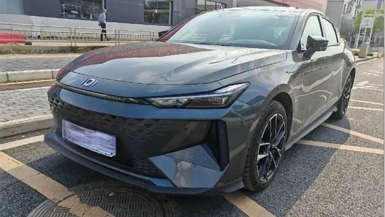 8万起混动轿车！长续航+高配置，长续航版扎堆