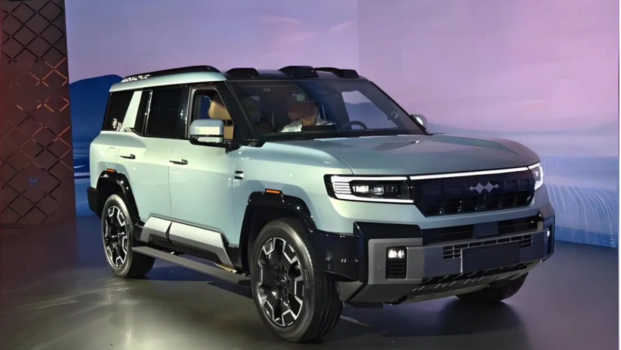 液压悬架+800V闪充，30万级云辇越野：比亚迪高端SUV