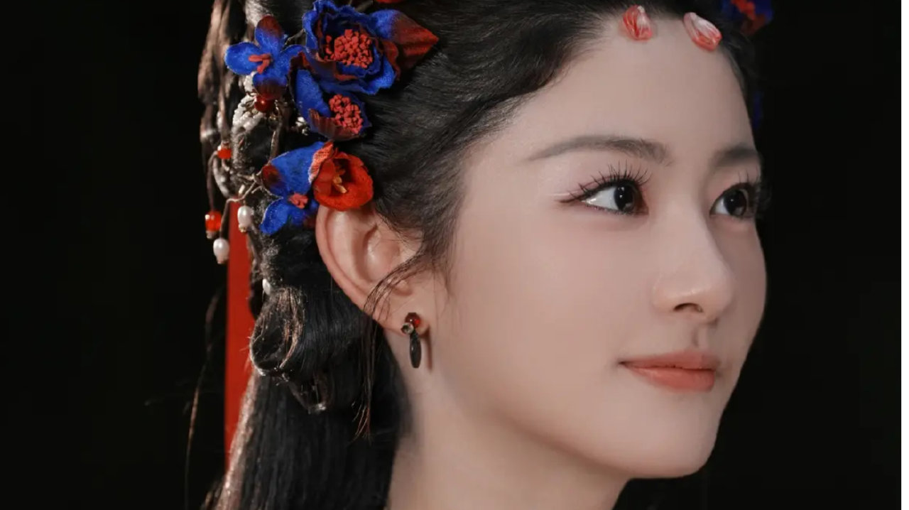 于正为新剧进行宣传时，选择牺牲演员用低俗内容，现在已火速删除