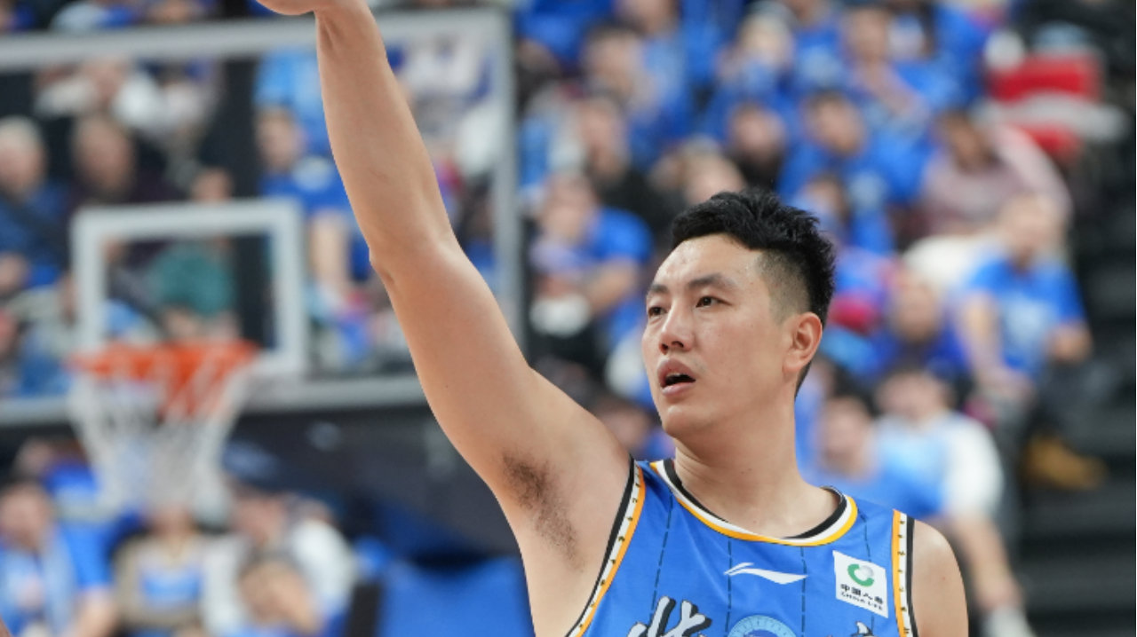超越易建联！北京队长翟晓川迎626场里程碑 升CBA历史第11
