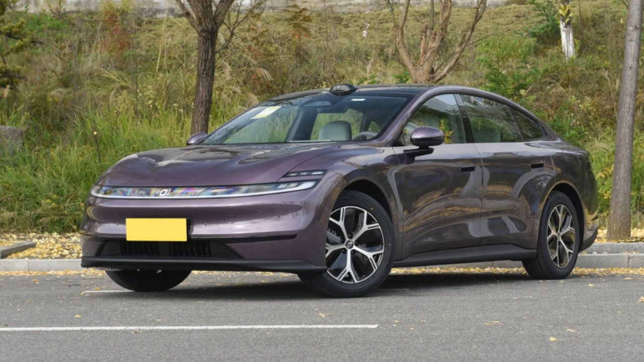 售10.99万起，两种动力，配激光雷达，试驾体验长安启源A06